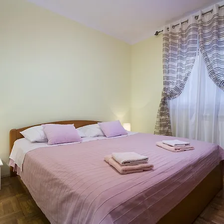 Janko Apartman *